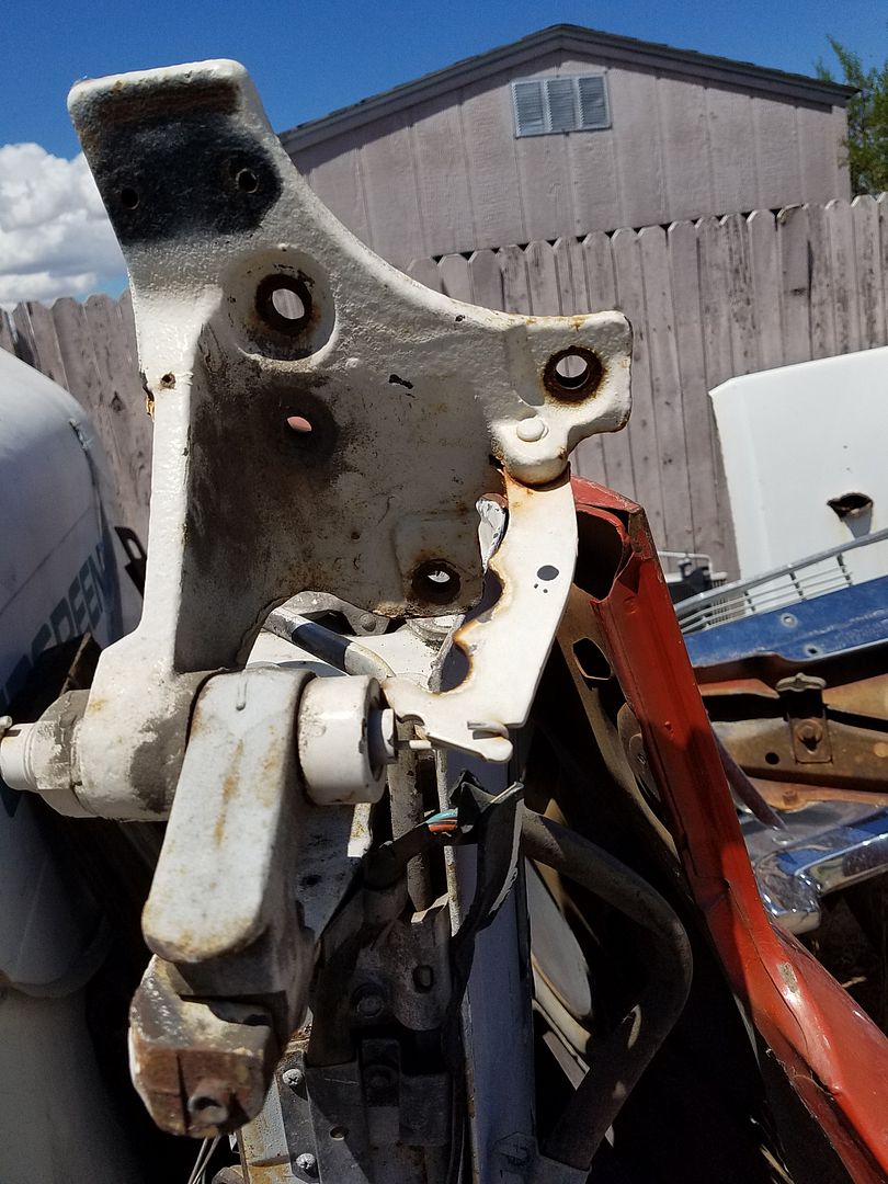 Dual action tailgate not opening. Team Chevelle